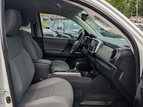 Used 2023 Toyota Tacoma SR5 AWD/4WD image 19