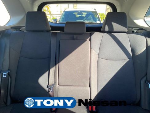 Used 2022 Toyota RAV4 LE FWD image 36