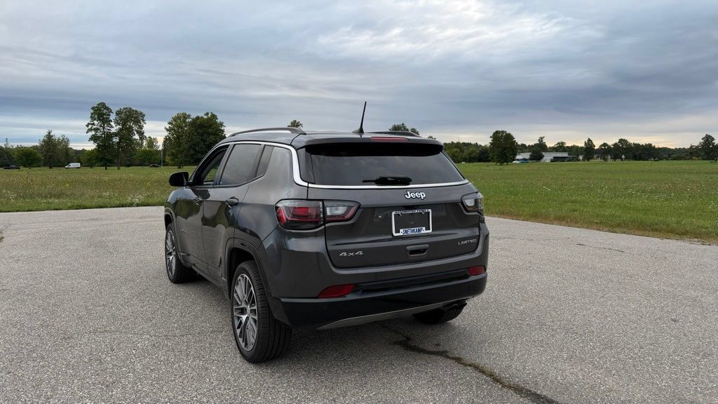 Used 2022 Jeep Compass Limited w/ Elite Group AWD/4WD image 6