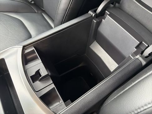 Used 2022 Ford Edge Titanium image 27