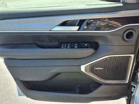 New 2026 Jeep Grand Wagoneer 4WD image 13