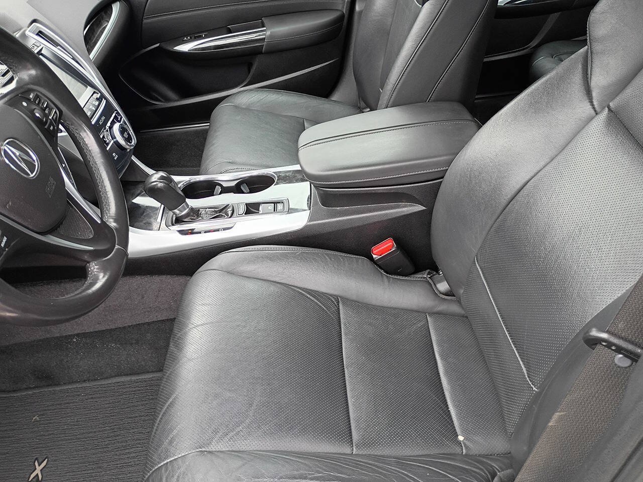 Used 2018 Acura TLX w/ Technology Package FWD image 9