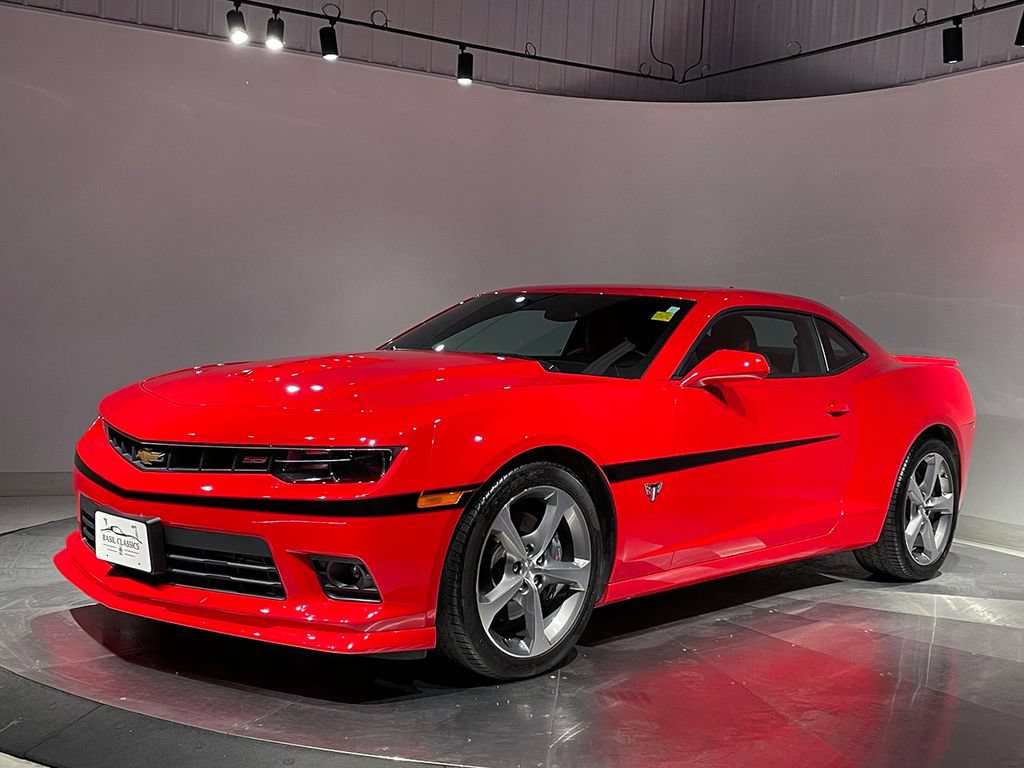 Used 2015 Chevrolet Camaro SS w/ Commemorative Special Edition RWD image 6