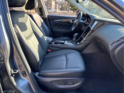 Used 2018 INFINITI Q50 Luxe w/ Essential Package (3.0T Luxe) AWD/4WD image 29