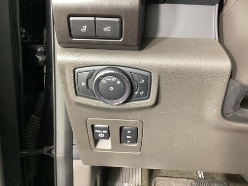 Used 2021 Ford Expedition Max Limited AWD/4WD image 22