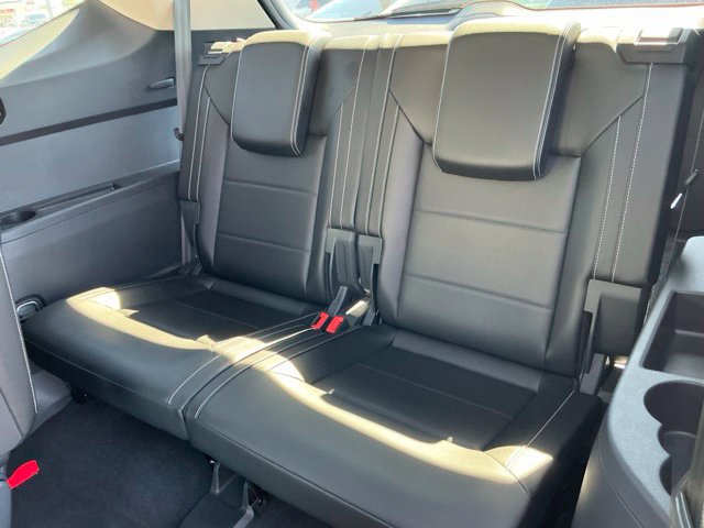 Certified 2023 Volkswagen Atlas SEL R-Line AWD/4WD image 19