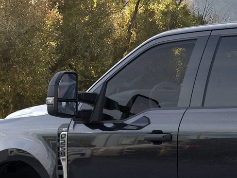 New 2026 Ford F250 XLT w/ FX4 Off-Road Package AWD/4WD image 22