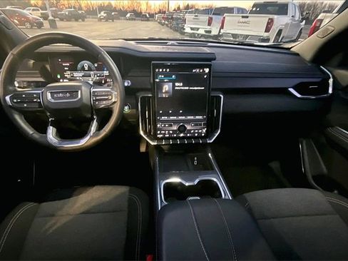 Used 2025 GMC Acadia Elevation image 7