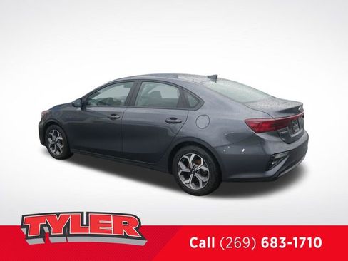 Used 2021 Kia Forte LXS image 5