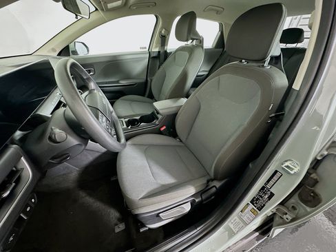 Used 2025 Kia K4 FWD image 13