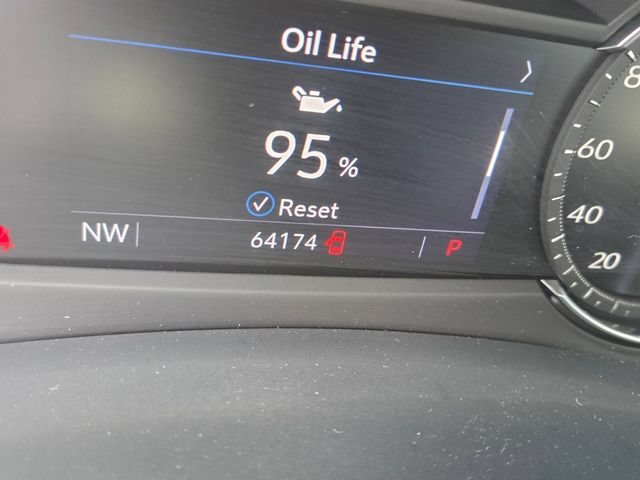 Used 2023 Cadillac XT4 Sport FWD image 28