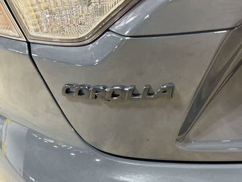 Used 2023 Toyota Corolla SE w/ Carpet Mat Package (TMS) FWD image 24