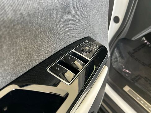 Used 2025 Cadillac Escalade Sport Platinum AWD/4WD image 60