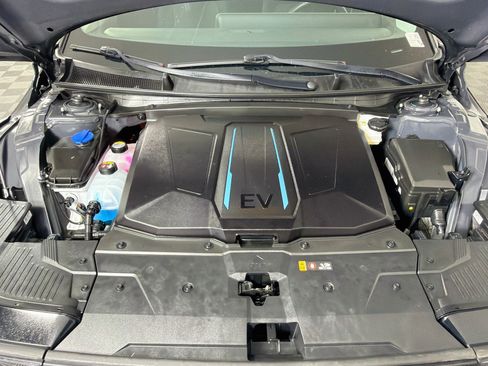 Used 2024 Hyundai Ioniq 5 SEL RWD image 32