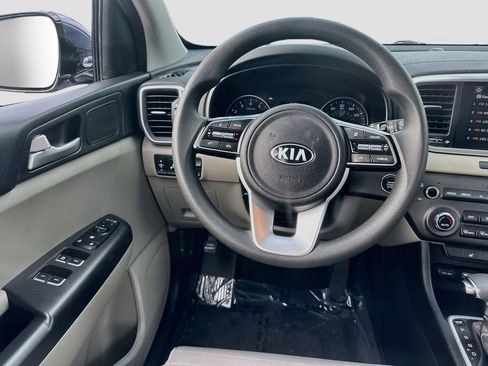 Certified 2022 Kia Sportage LX w/ LX FWD Value Edition Package image 21