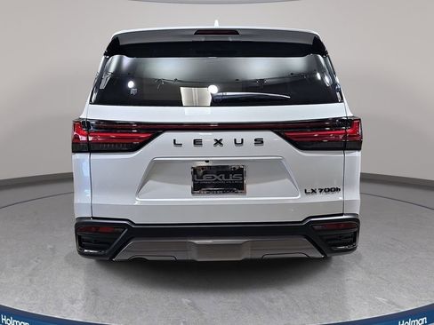 New 2026 Lexus LX 700h Luxury image 6