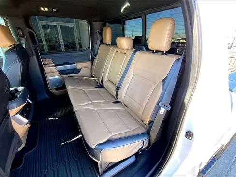 Used 2023 Ford F250 Lariat w/ Chrome Package image 21