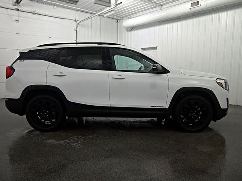 Used 2021 GMC Terrain SLT w/ Infotainment Package II image 34