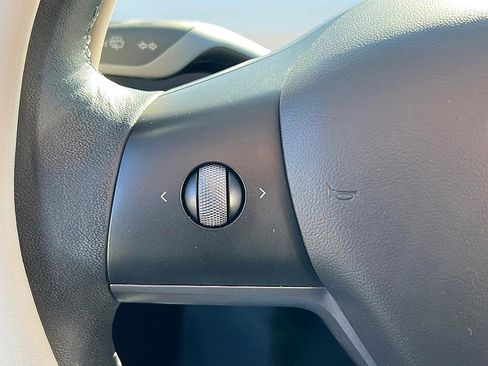 Used 2022 Tesla Model 3 Performance image 14