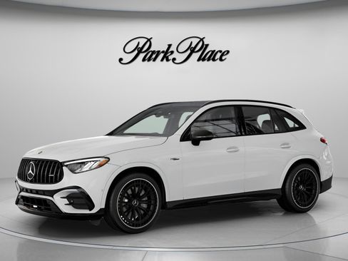 New 2026 Mercedes-Benz GLC 43 AMG 4MATIC image 2