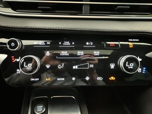 Used 2025 INFINITI QX60 Luxe FWD image 22