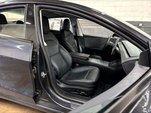 Used 2024 Tesla Model 3 Standard Range RWD image 10
