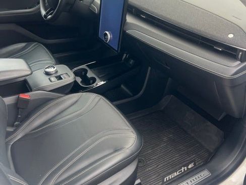 Used 2023 Ford Mustang Mach-E Premium image 14