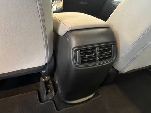 Used 2018 Honda CR-V LX image 21