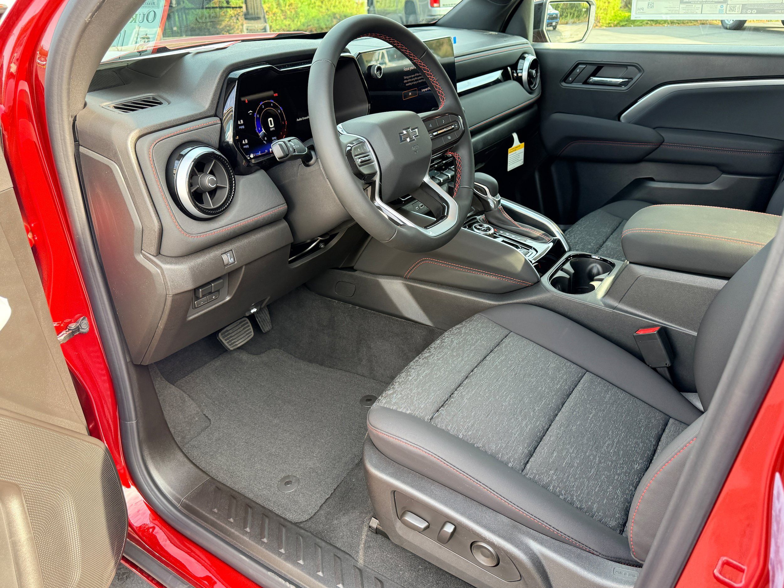 New 2026 Chevrolet Colorado Z71 w/ Technology Package AWD/4WD image 10