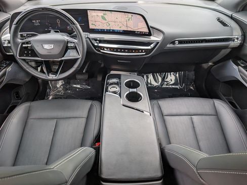 Certified 2024 Cadillac Lyriq Luxury AWD/4WD image 17
