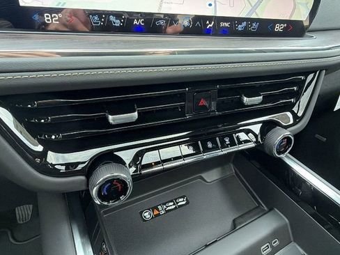 New 2026 Chevrolet Suburban Premier w/ Sun And Tow Package image 27