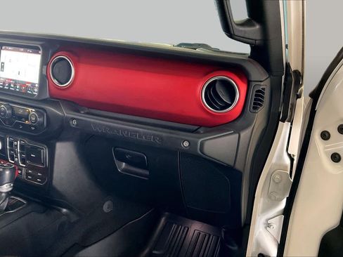 Used 2020 Jeep Wrangler Unlimited Rubicon AWD/4WD image 16