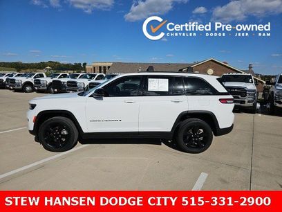 Used 2022 Jeep Grand Cherokee Altitude
