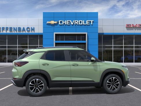 New 2026 Chevrolet TrailBlazer LT FWD image 5