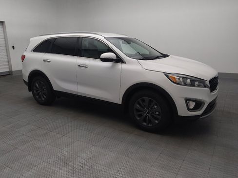 Used 2017 Kia Sorento EX FWD image 11