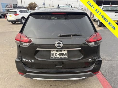 Used 2019 Nissan Rogue SV image 4