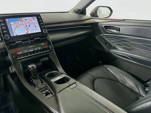 Used 2021 Toyota Avalon Limited w/ Advanced Safety Package image 24