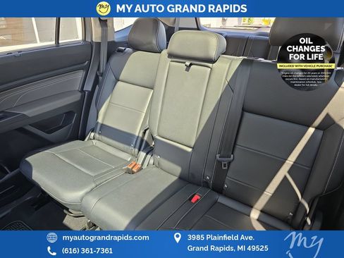 Used 2023 Volkswagen Atlas SEL R-Line AWD/4WD image 28
