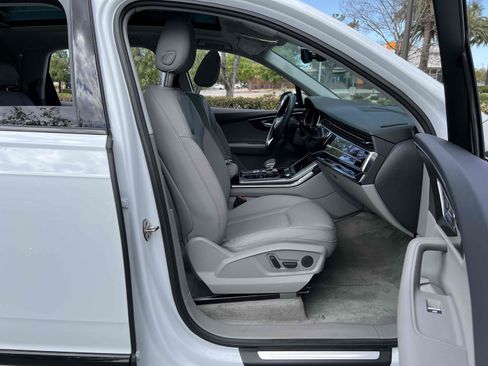 Used 2021 Audi Q7 3.0T Premium Plus w/ Premium Plus Package image 43