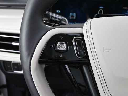 New 2026 Lincoln Aviator Reserve AWD/4WD image 32