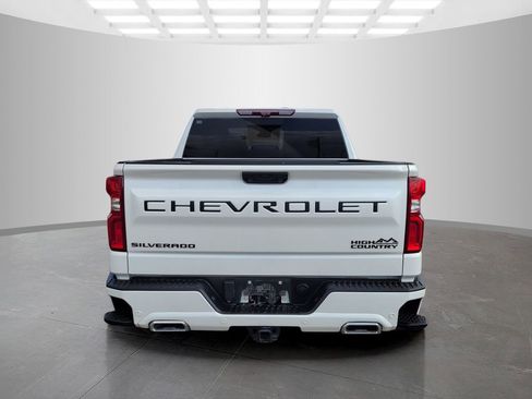 Used 2024 Chevrolet Silverado 1500 High Country w/ Technology Package AWD/4WD image 5