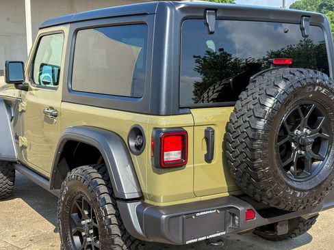 Used 2025 Jeep Wrangler Sport AWD/4WD image 14