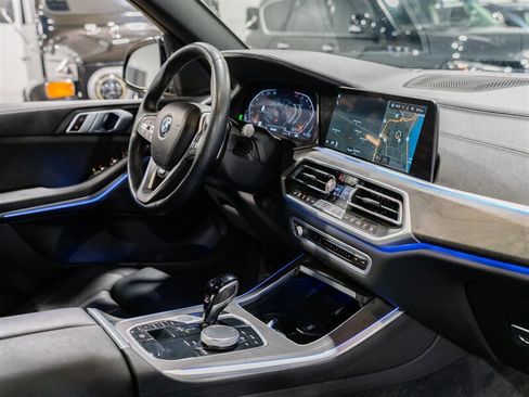 Used 2022 BMW X5 xDrive40i w/ Premium Package AWD/4WD image 28