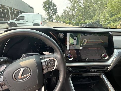 Used 2025 Lexus TX 350 AWD w/ Technology Package image 15