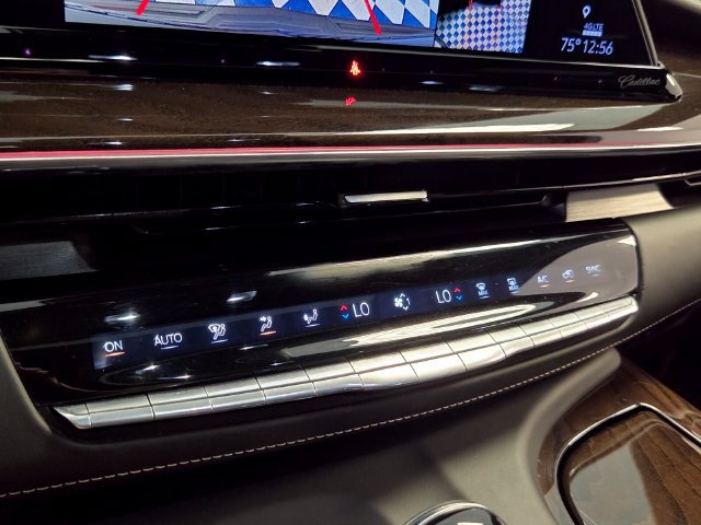 Used 2023 Cadillac Escalade Sport Platinum w/ LPO, ONYX Package AWD/4WD image 23