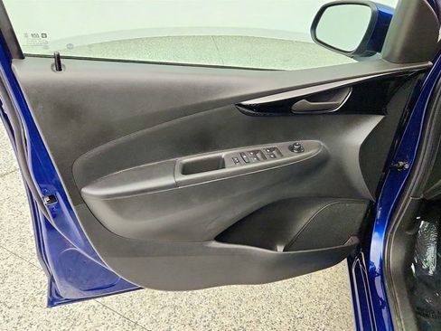 Used 2022 Chevrolet Spark LT FWD image 11