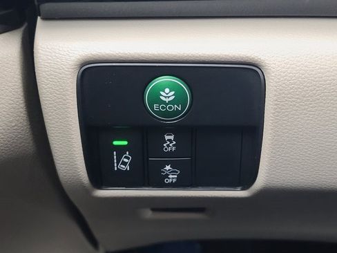 Used 2016 Honda Accord LX image 25