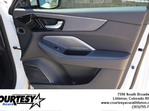 Certified 2026 Acura MDX w/ Advance Package AWD/4WD image 36
