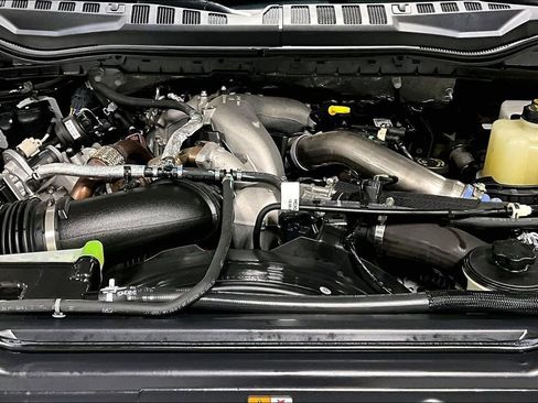 Used 2021 Ford F350 Limited w/ FX4 Off-Road Package AWD/4WD image 12