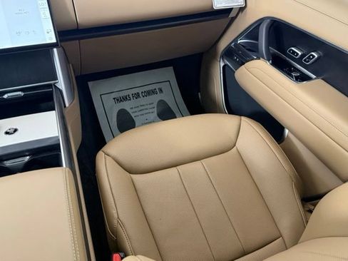 Used 2025 Land Rover Range Rover SE AWD/4WD image 25